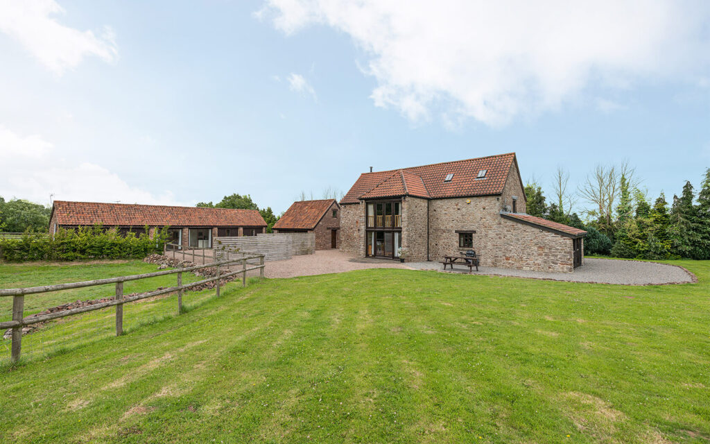 The Barn Court Farm